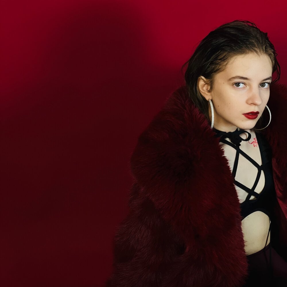 Live sex webcam photo for TinaDavil #290221501