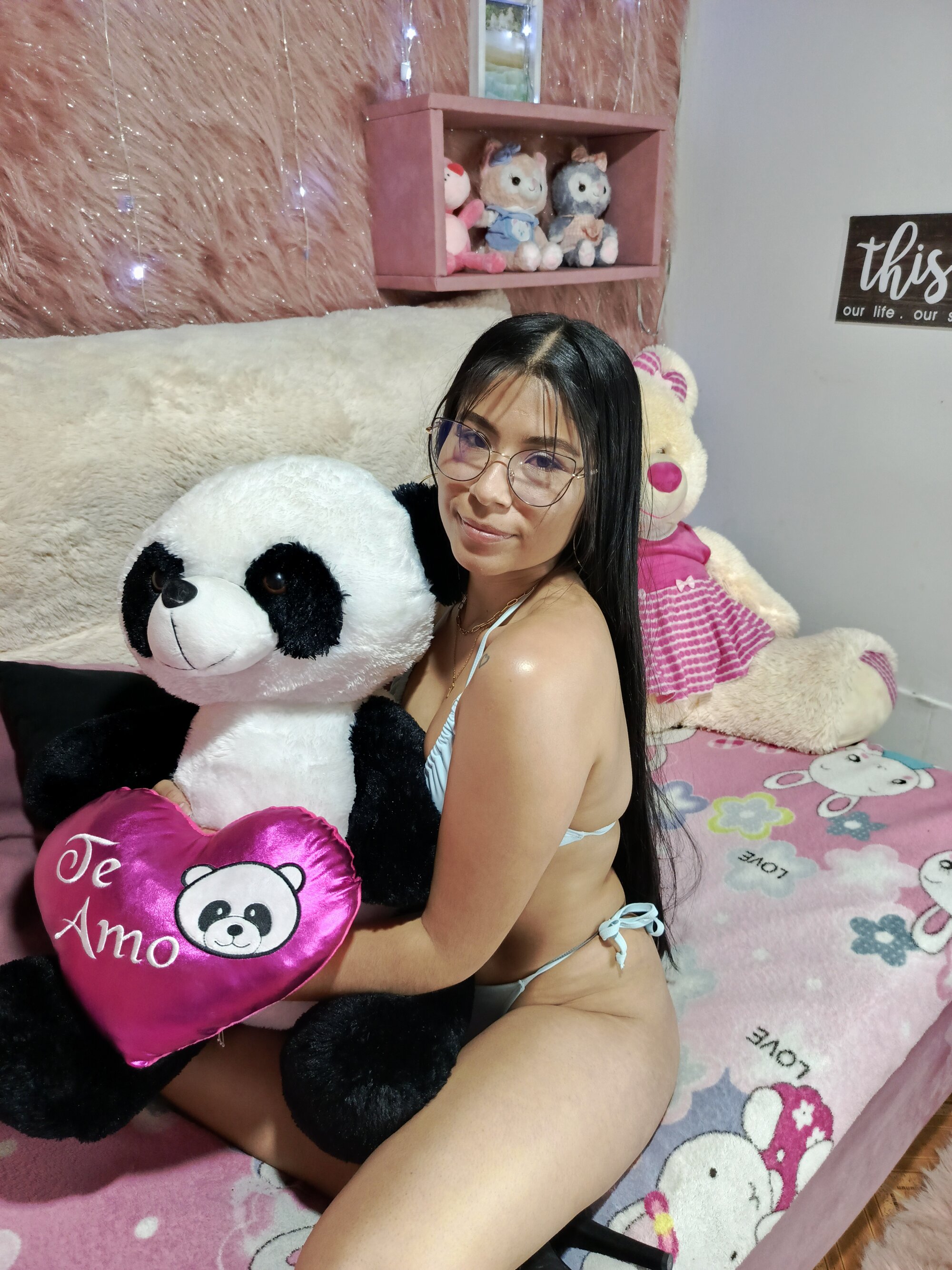 Alanis_Thomsop