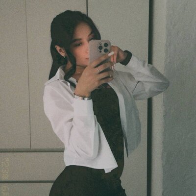 roze_wine from stripchat