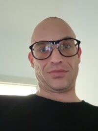 TorettoPorcello's Offline Chat Room