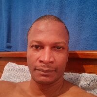 orgasmic_desires69's Offline Chat Room