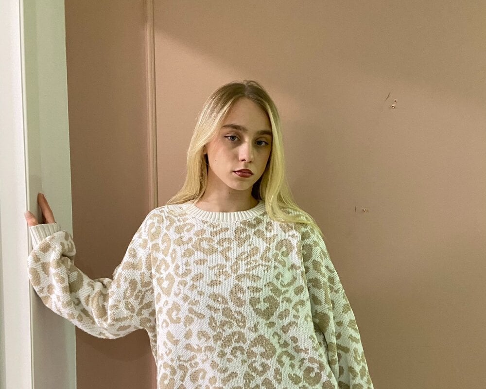 iluvcams.com sharlenetaymon livesex profile in thin cams