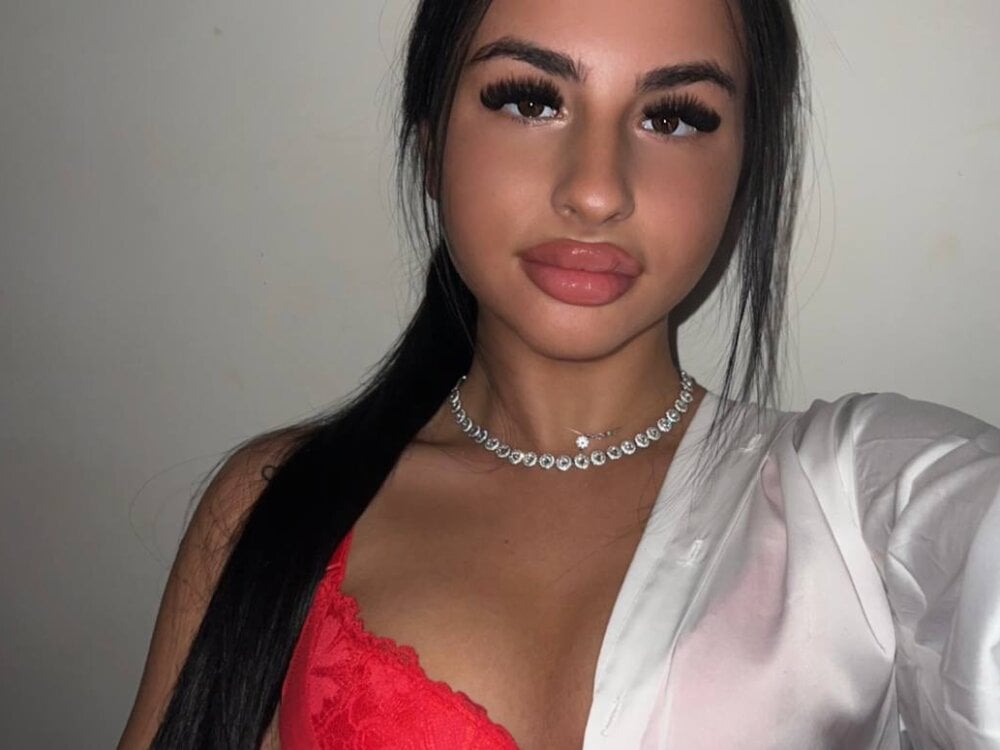 avaluvely profile