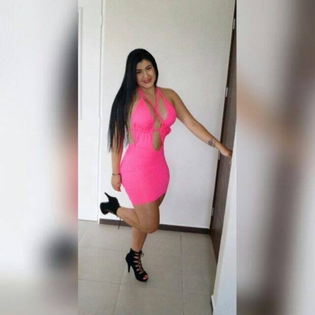 sarah_bigass_co from stripchat