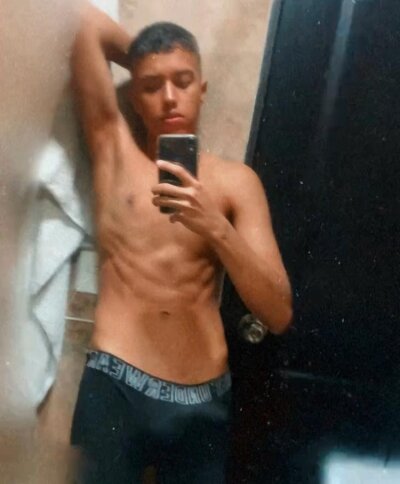 Santiag001141 - Stripchat Boy 