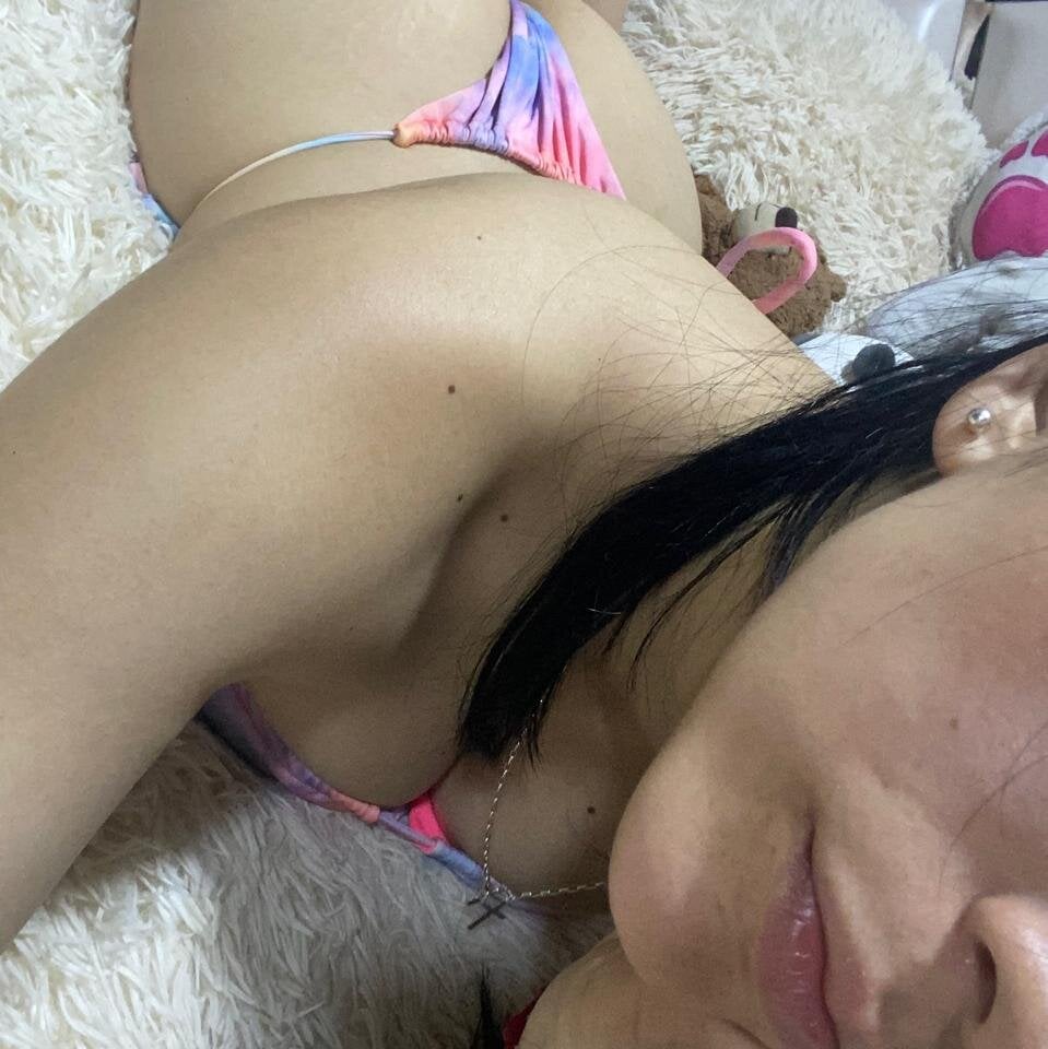 onaircams.com koralencanto livesex profile in brown-eyes cams