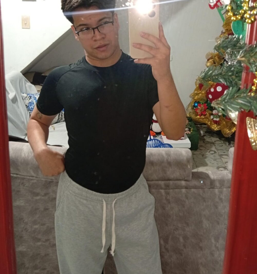 Oliver_Bloomm 오프라인 XXX 채팅