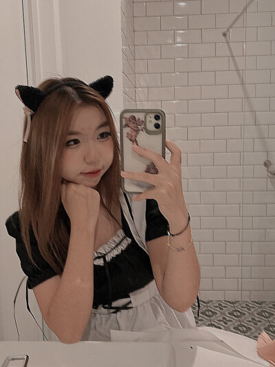 Laurawei01