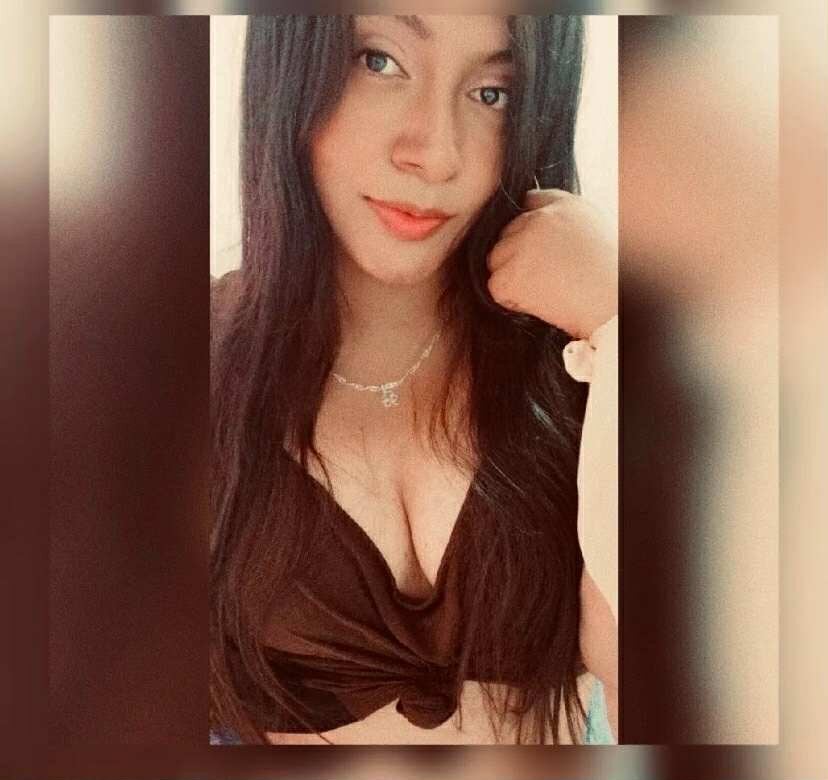 elivecams.com diann19 livesex profile in large cams