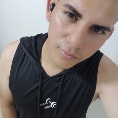 oso_enamorado from stripchat