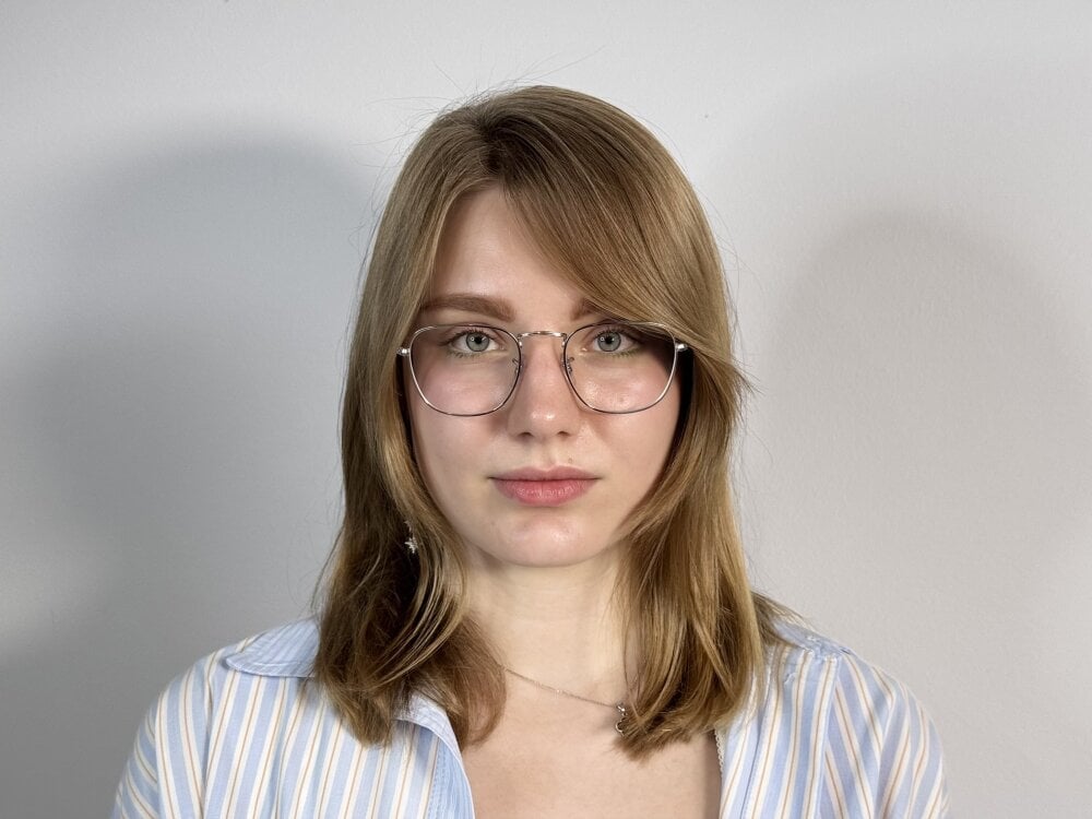LynnBlowe profile