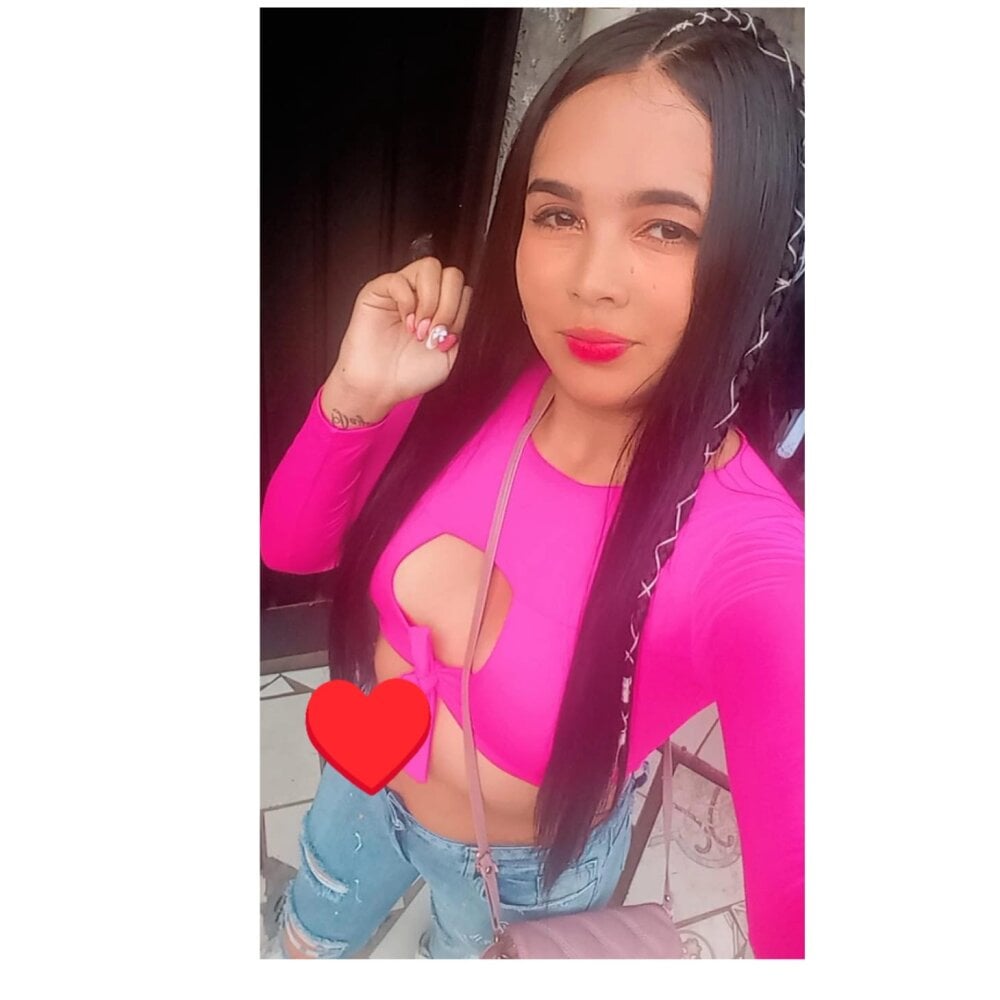 Amber_HOT69 profile