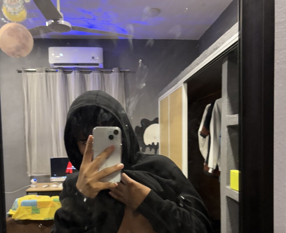 lain213 from stripchat