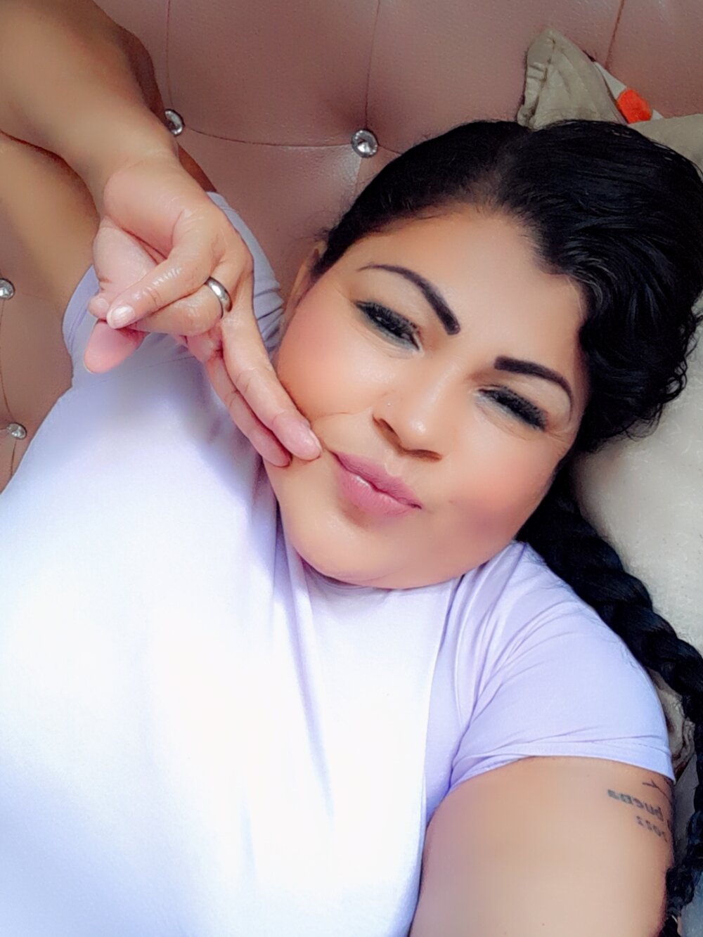 yoursexyfatgirl webcam livesex profile on glamcambabes.com