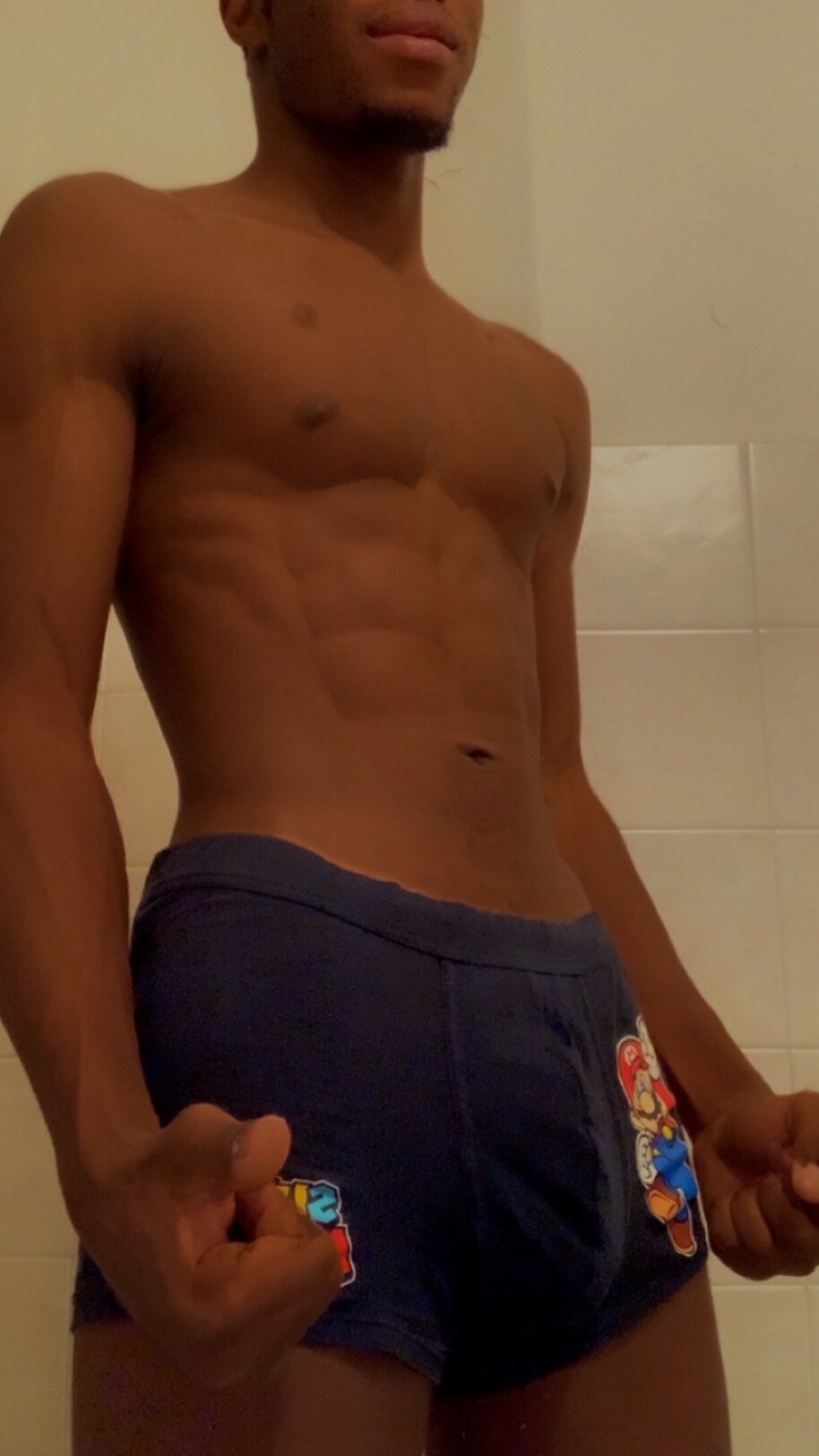 Elou__D