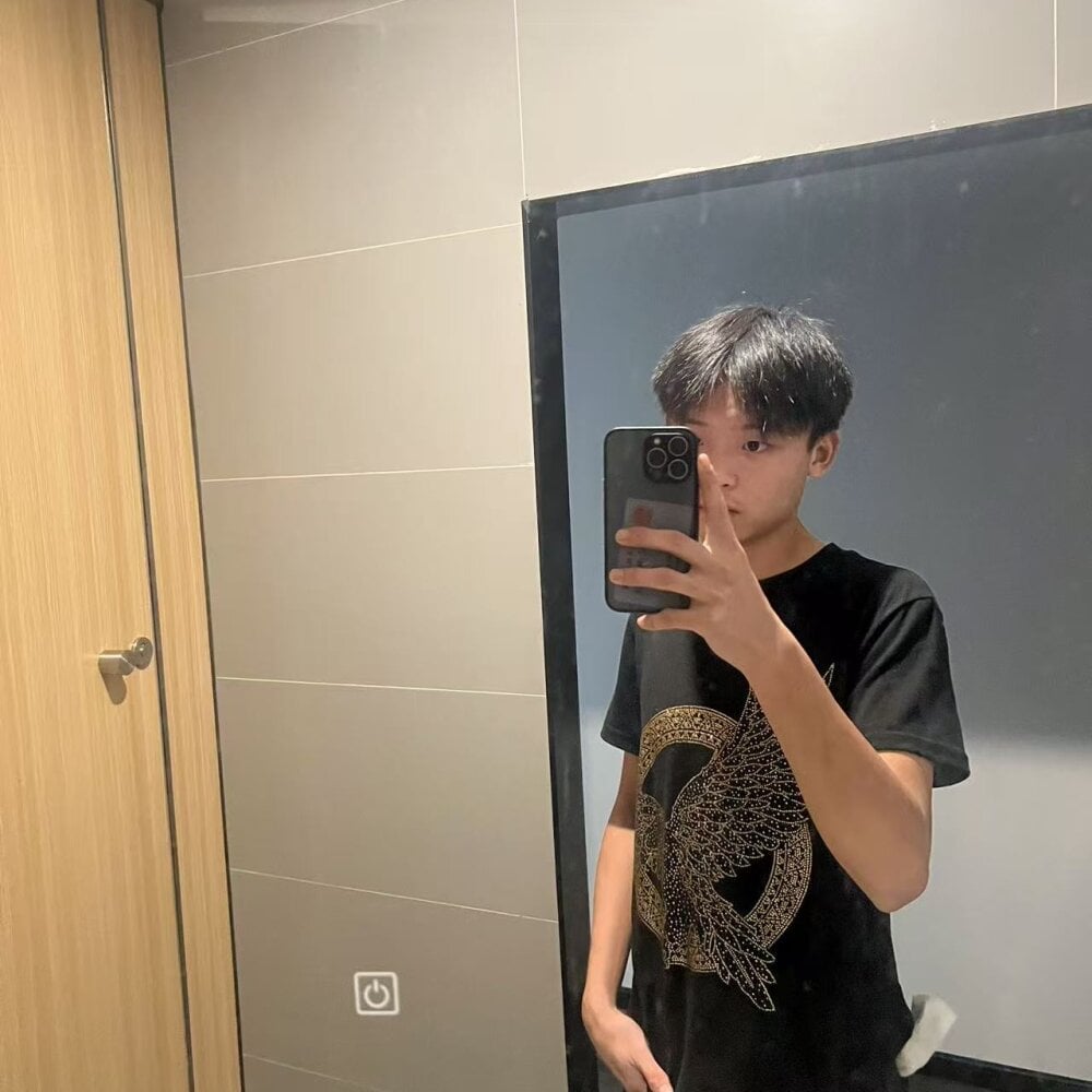 zcjzcj1357's Offline XXX Chat