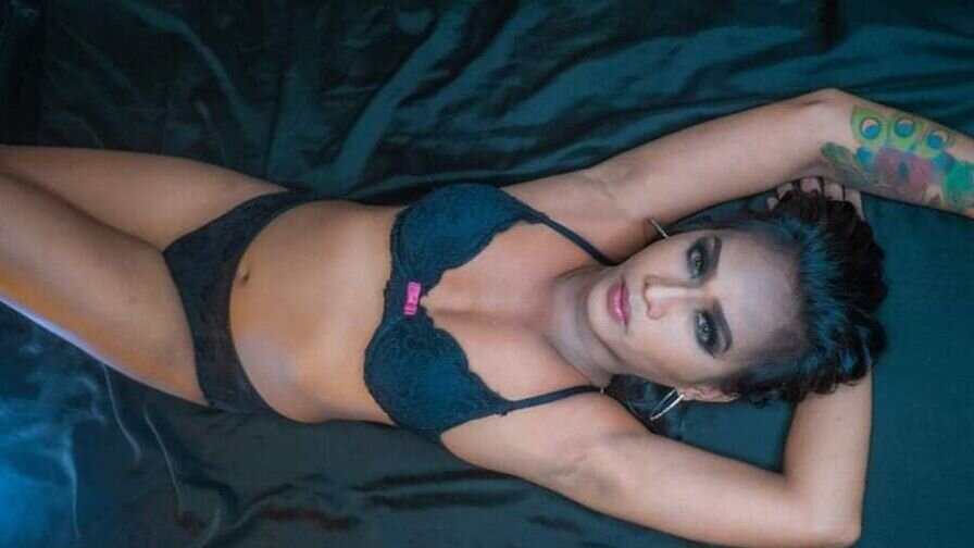 Victoria_Saint