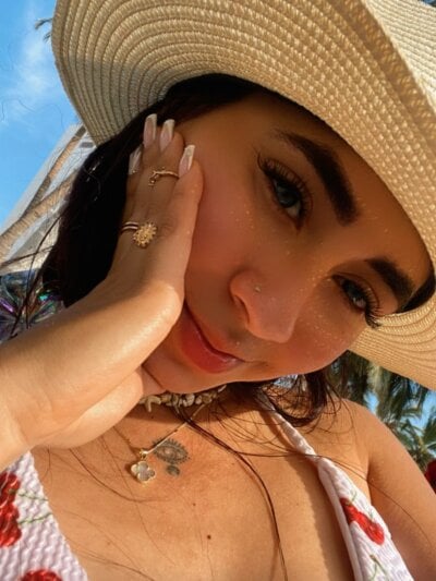 Ninnafoxx1 Female Cheapestprivatesyoung Online Webcam Adult