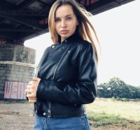 Juili_Onesunray's Offline Chat Room