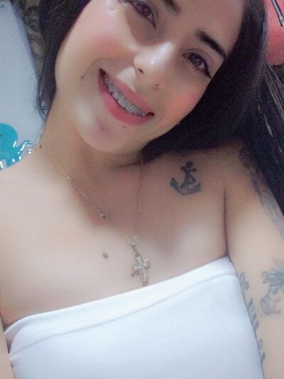 MiaaMonroe01