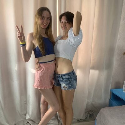 MilaLaura - Stripchat Couple 