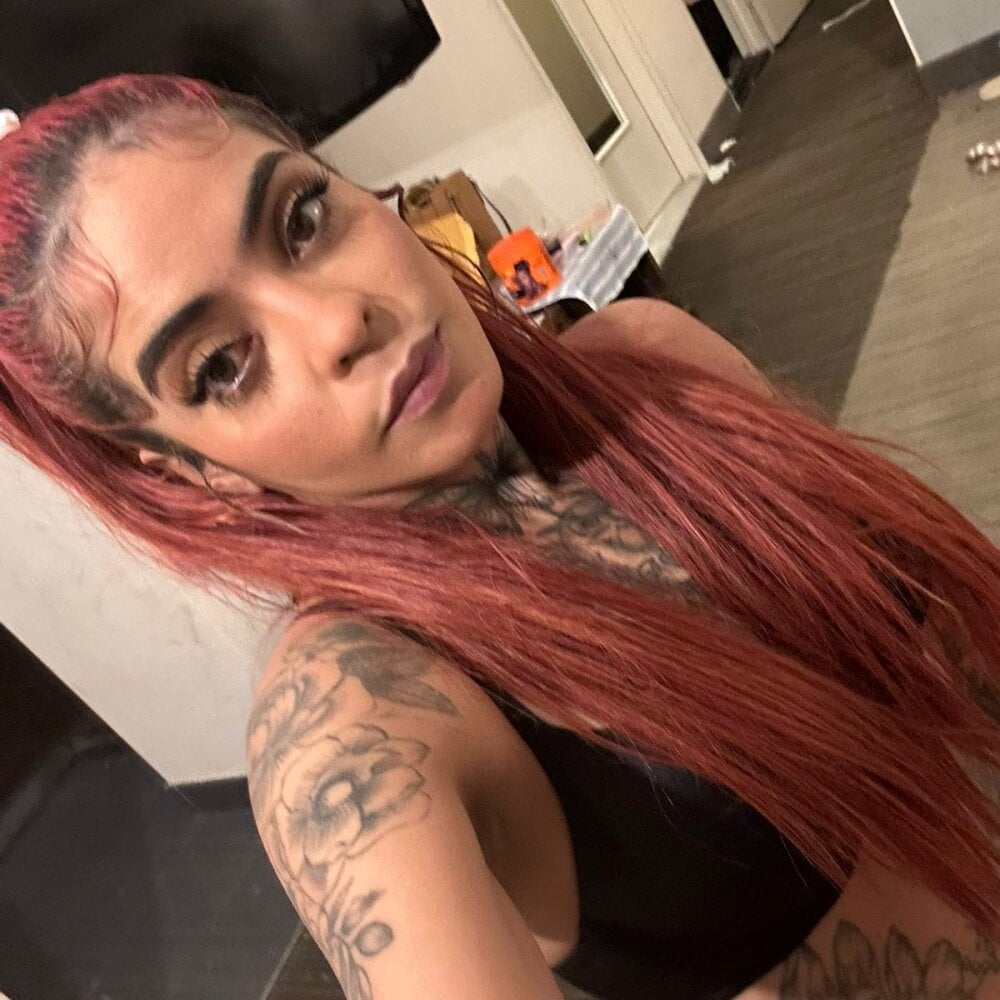 sexlivecamsites.com violettomm livesex profile in dont-think-about-me-so-much cams