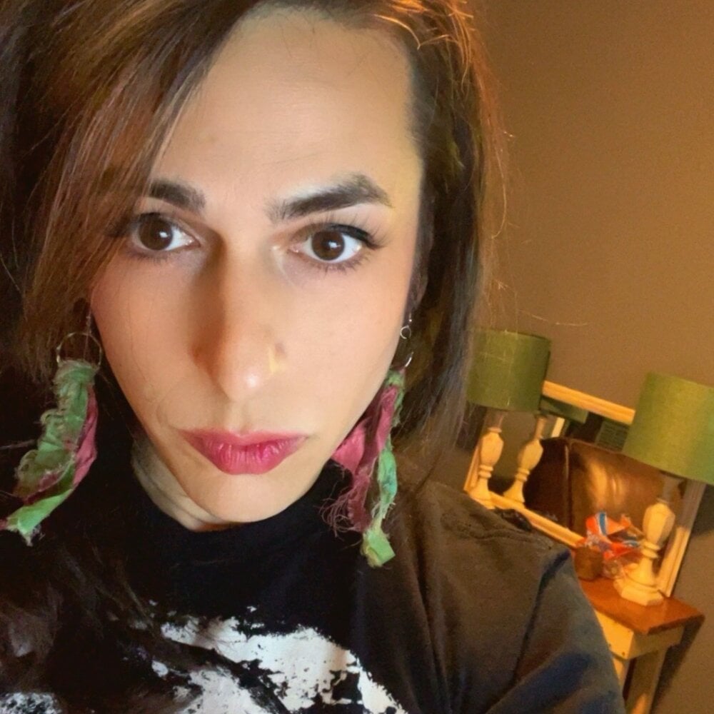 mayra_mayhem profile