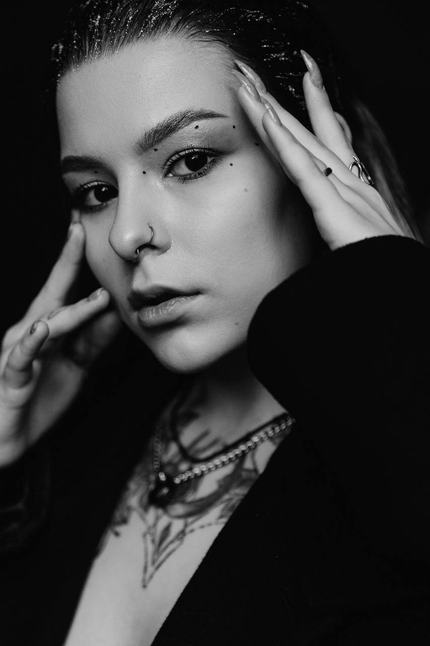 lina___night
