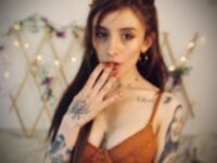 ห้องแชทออฟไลน์ของ tattoed_bunny