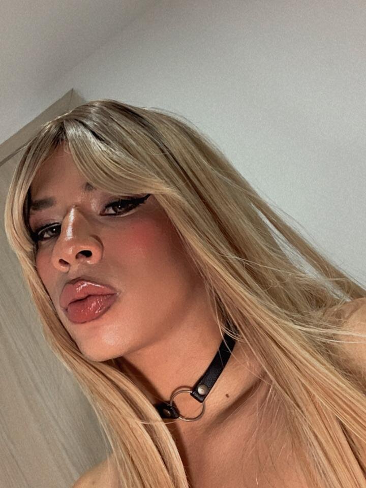 BeckyDolll profile