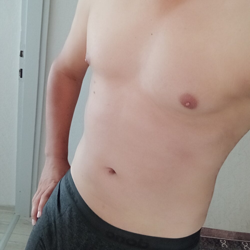 gencadam01's Offline XXX Chat