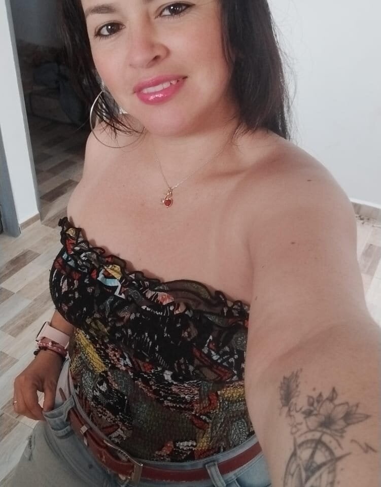 stripchat amara_luxe webcam profile pic via privat-livecam.com