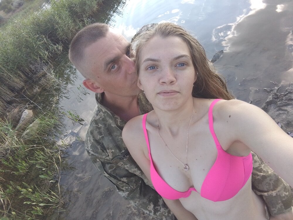 ParaFox live cam model at StripChat