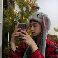 afewcherries4's Offline Chat Room