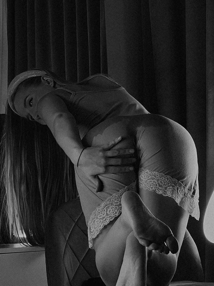 Live sex webcam photo for AmyMasonh #290019256