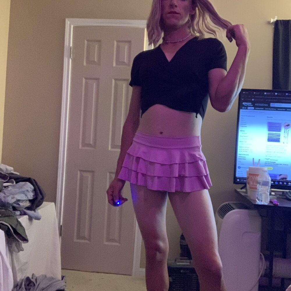 sarahcd24's Offline XXX Chat