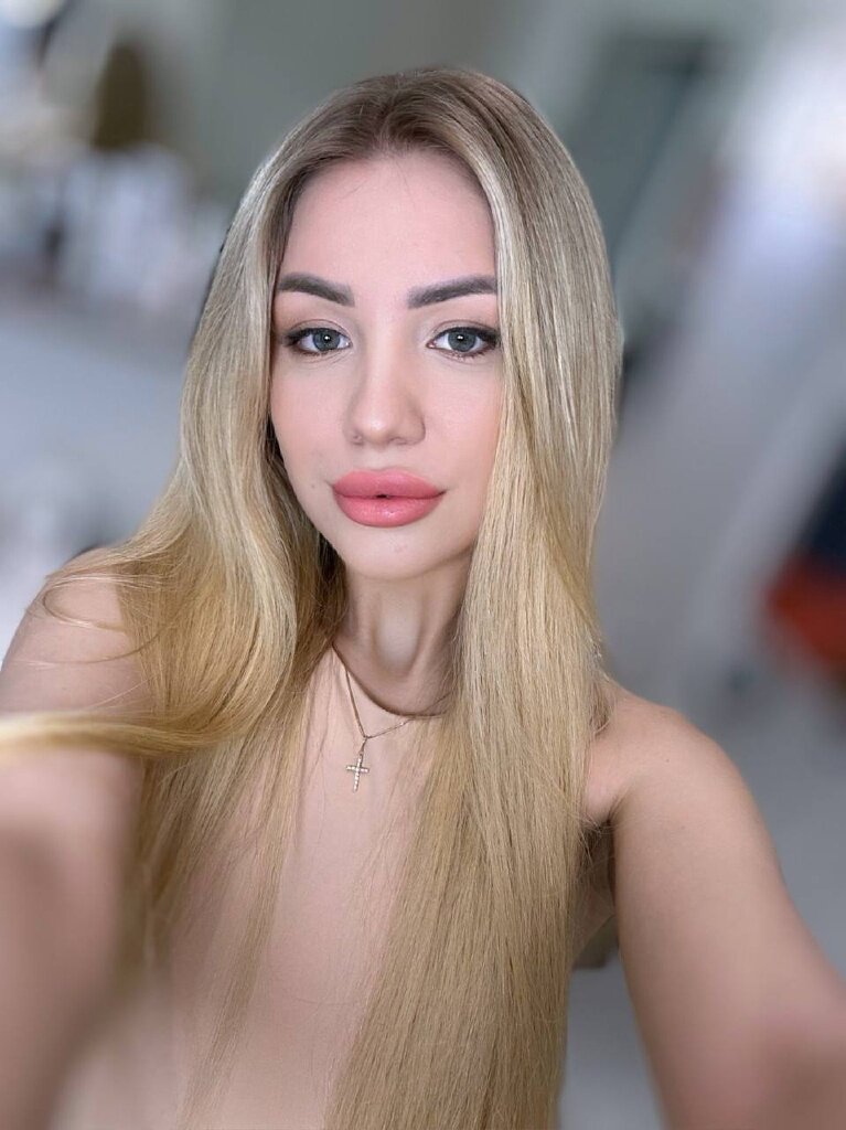 AlinaLoveG