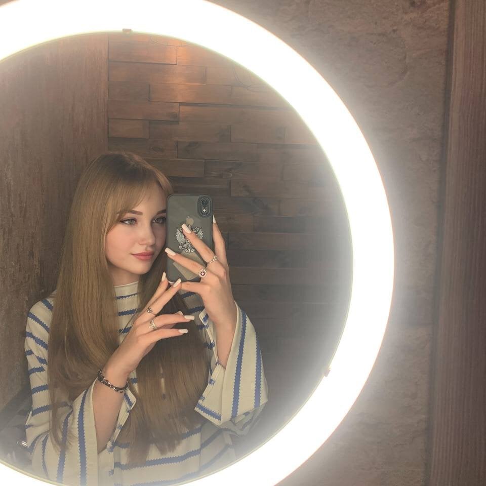 free6cams.com karolinavibe livesex profile in spanish cams