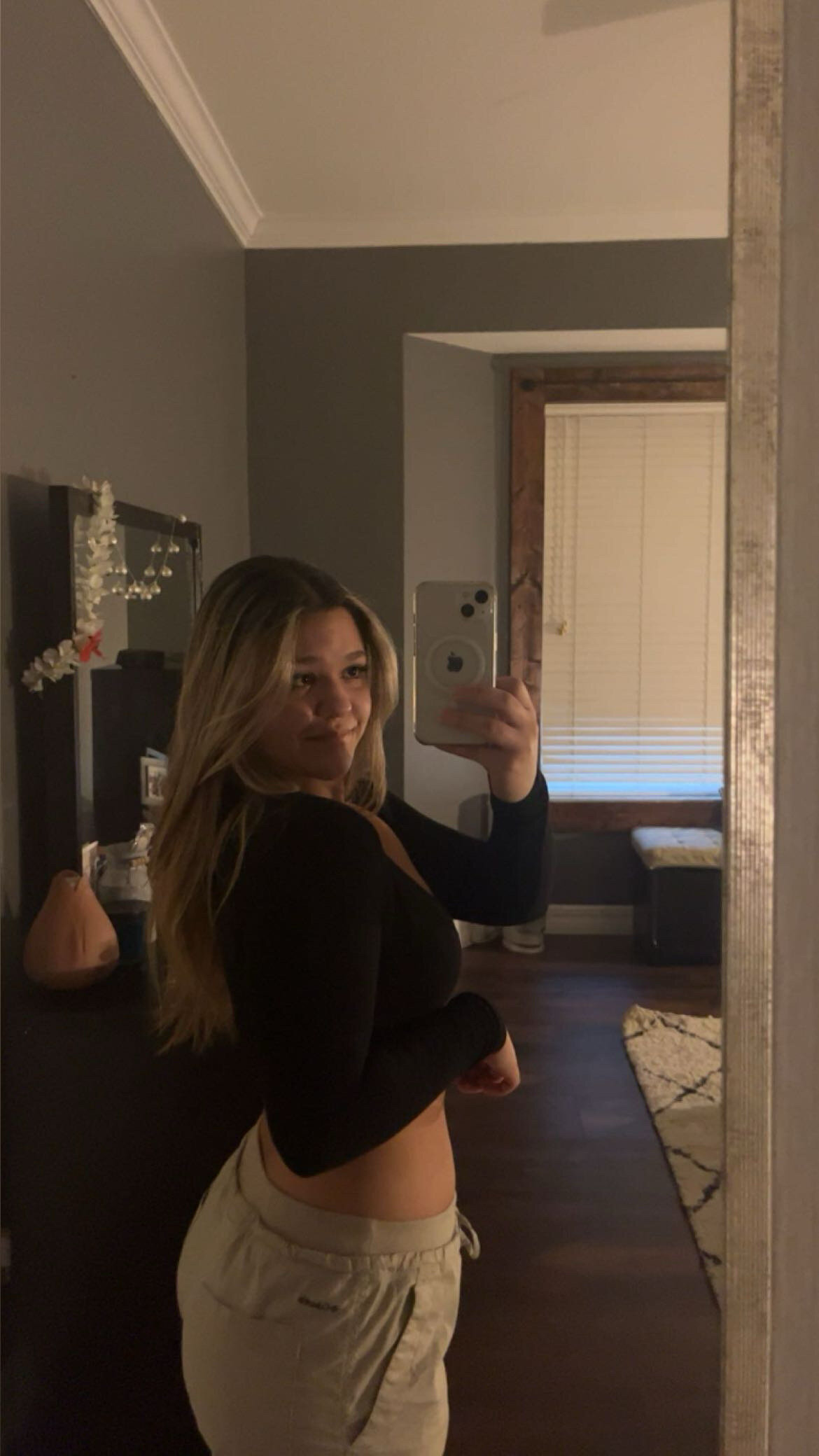 latina_bbyxo
