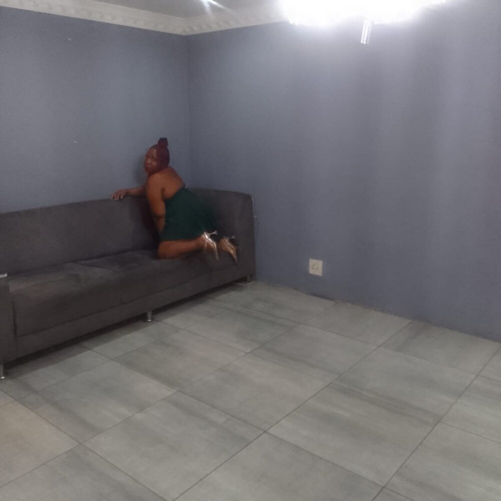 livesex.fan mistressofthefeast livesex profile in ebony cams