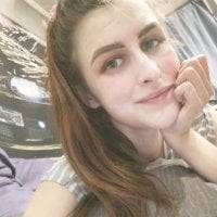 Lurdesxsky's Offline Chat Room