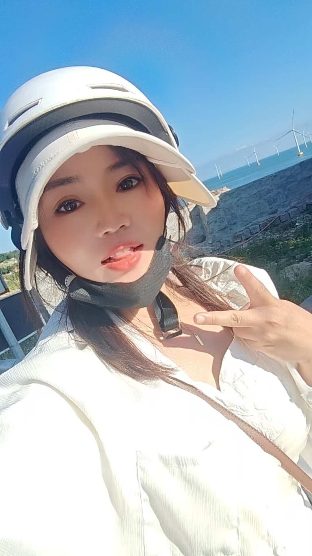 -Anja-