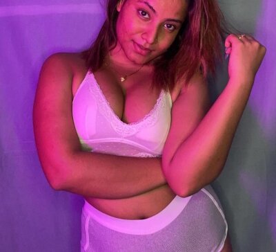 hansiperera 🈂 live naked chat