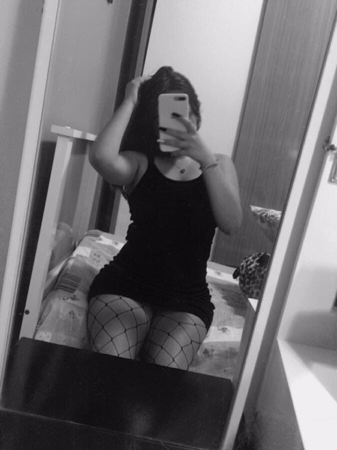 Anaisha__ Chat Room offline
