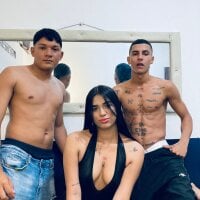 golden_boys20's Offline Chat Room