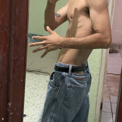 quintanavaken from stripchat