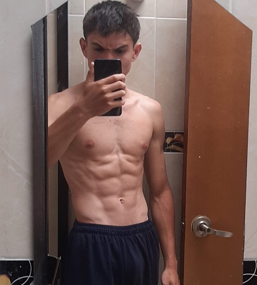 tayler_m from stripchat