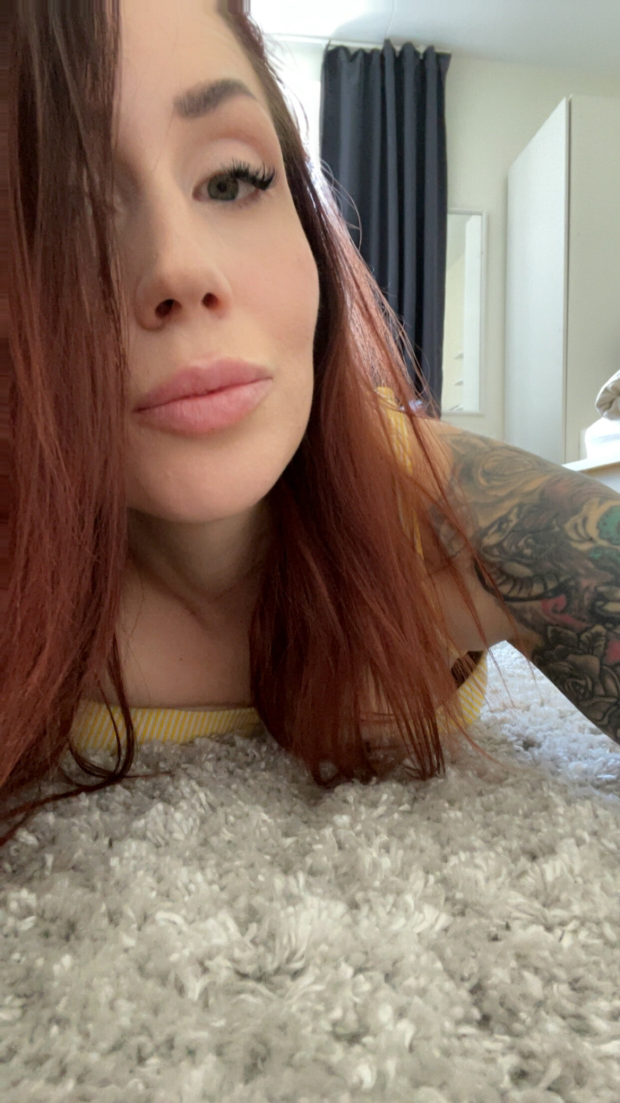 Lindsey_feet