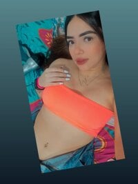 Isa_21_'s Live Sex Cam Show