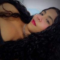 Busty_sofia's Offline Chat Room